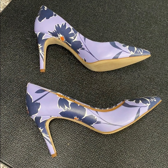 JCrew NWOT Floral Heels - Picture 1 of 4